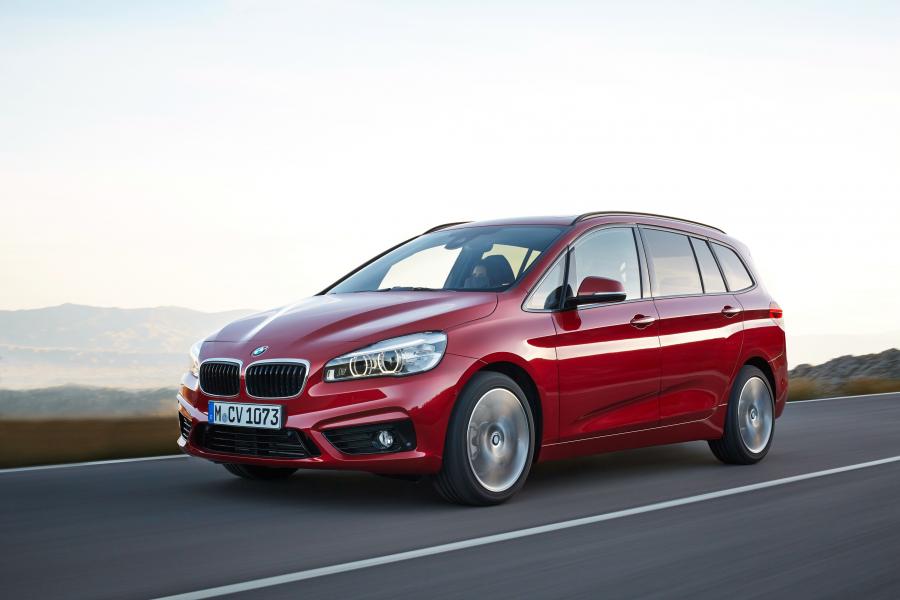  BMW 220i Gran Tourer Sport Line 2015 года  (фото 1 из 16)